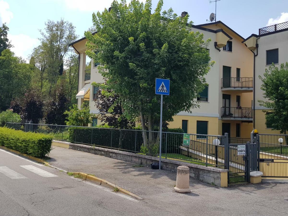 Appartamento Diamantina Дезенцано-дель-Гарда Экстерьер фото